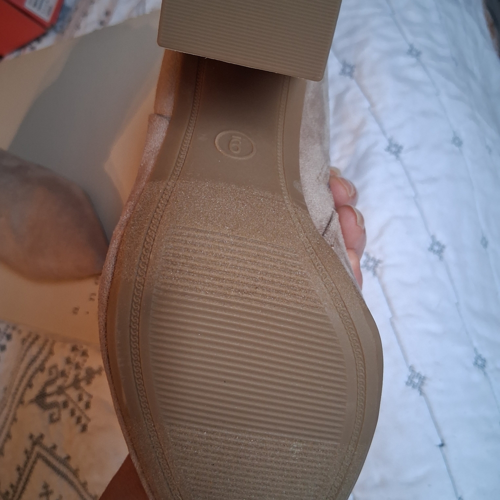 Women's Tan Ankle Boots - Picture 4 of 8